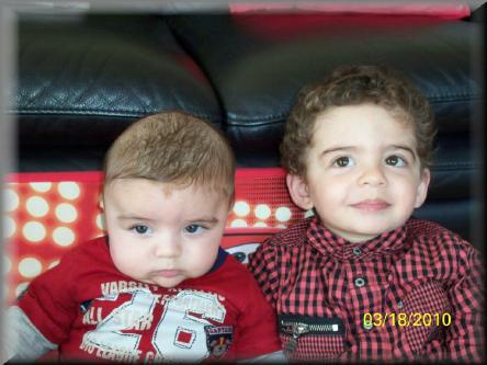 Alex at 21 months and Cris at 4 months